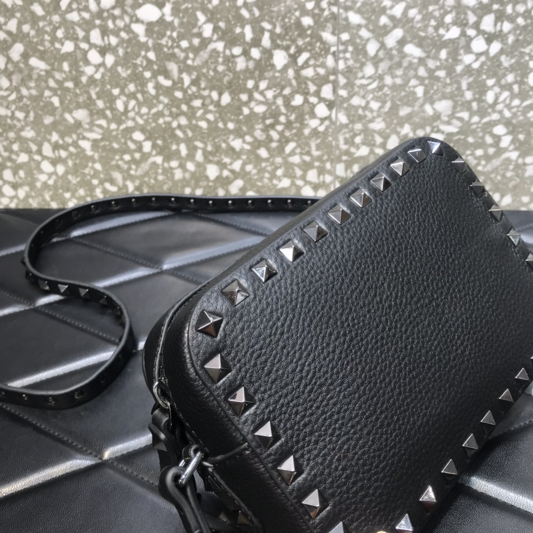 Valentino Garavani Rockstud Crossbody Camera Bag in Black Grainy Calfskin